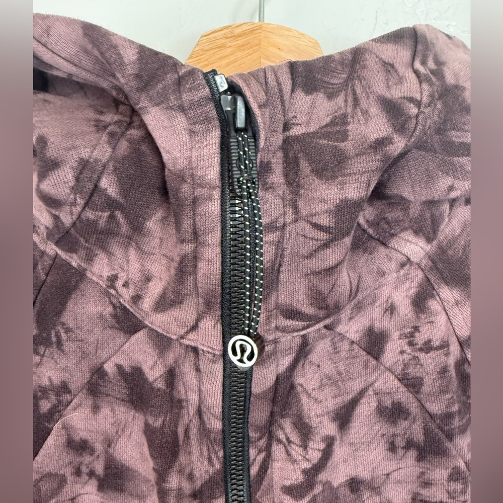 Lululemon Scuba Hoodie Light Cotton Fleece Zip Up Sweatshirt Dusk Floral Size 4 - Picture 4 of 7